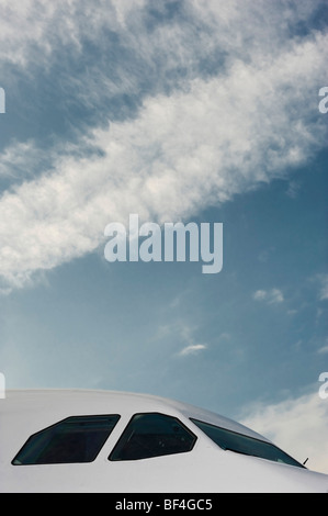 Cockpit eines Airbus A330-200 der Fluggesellschaft Oman Air, Flughafen München, Bayern, Deutschland, Europa Stockfoto