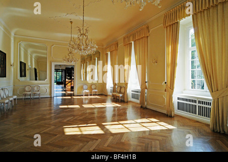 Bankett-Saal, Lounge, Innenarchitektur, Möbel, Schloss Dyck, barocke Wasserschloss, Museum, Jüchen, Niederrhein, North Rhin Stockfoto