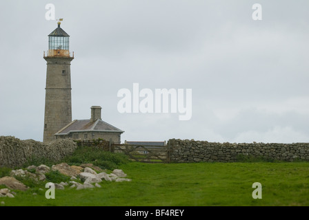 Ein stillgelegter Leuchtturm an der Westküste der Insel Lundy in Bristol Führung Devon Stockfoto