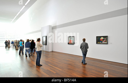 Besucher im Museum Frieder Burda, Sonderausstellung, Der Blaue Reiter, der blaue Reiter, Baden-Baden, Baden-Württemberg, Deutschland Stockfoto