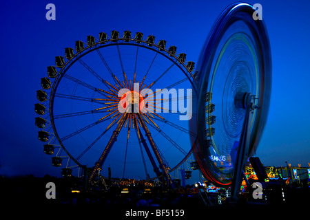 Karneval-Fahrten am Oktoberfest, München, Bayern, Deutschland, Europa Stockfoto