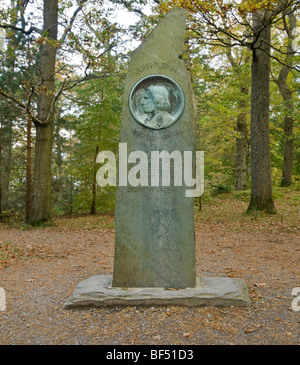 Denkmal für John Ruskin im Mönchs Crag, Derwentwater, Keswick Stockfoto