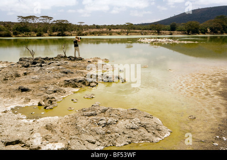 Fotograf am See Sangare in Kenia Stockfoto