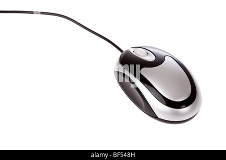 optische Maus mit Kabel isoliert auf weißem Hintergrund Stockfoto