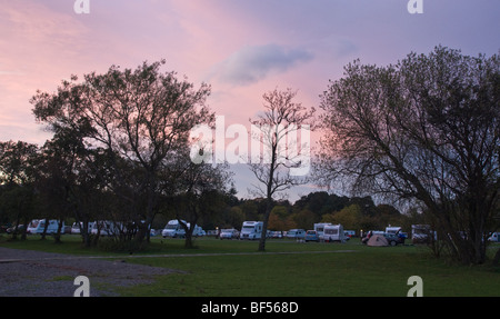 Caravaning und Camping Club Website in Keswick. Fotografieren in der Dämmerung. Stockfoto