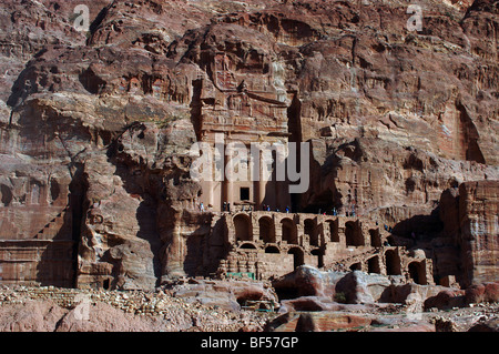 Die Urne Grab, Petra, Süden von Jordanien Stockfoto