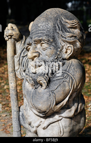 Bärtiger Zwerg mit einer Beule am Kopf, Skulptur-Serie von verkrüppelten Menschen aus der Barockzeit, Zwergelgarten, Mirabellgart Stockfoto