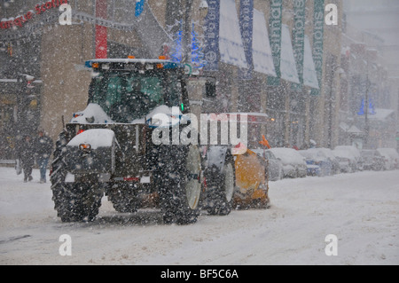 Schnee LKW Reinigung, während Schneesturm Downtown Montreal Kanada Stockfoto