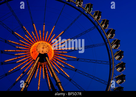 Riesenrad am Oktoberfest, München, Bayern, Deutschland, Europa Stockfoto