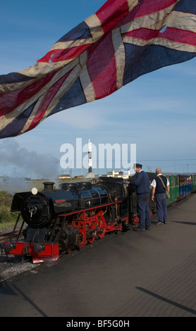 Romney Hythe und Dymchurch Light Railway Station, Dungeness, mit Anschluß-Markierungsfahne Stockfoto