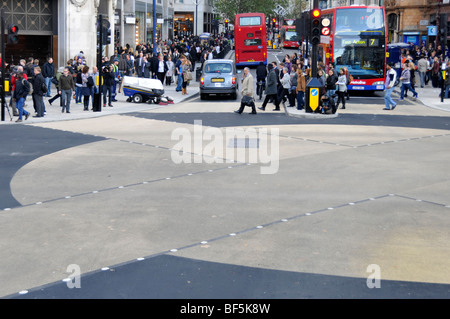 Oxford Circus Diagonale Fußgängerüberwege am offiziellen Eröffnungstag gesehen Stockfoto