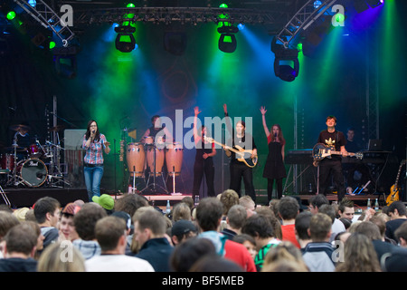 Stefanie Heinzmann, Schweizer Sängerin, live am Openquer Zell, Luzern, Schweiz Stockfoto