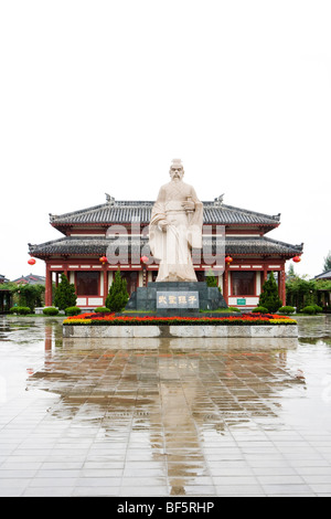 Sun Tzu-Statue in der Kunst des Krieges Kultur Stadt von China, Huimin County, Binzhou City, Shandong, China Stockfoto