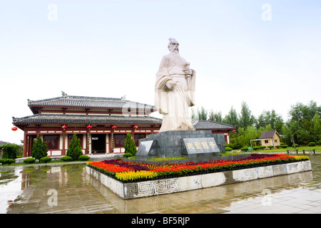 Sun Tzu-Statue in der Kunst des Krieges Kultur Stadt von China, Huimin County, Binzhou City, Shandong, China Stockfoto