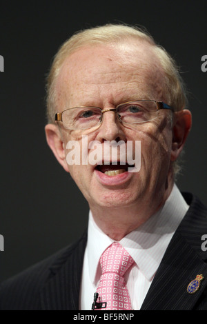 SIR REG EMPEY Führer der ULSTER UNIONIST 8. Oktober 2009 MANCHESTER Stadtzentrum von MANCHESTER ENGLAND Stockfoto