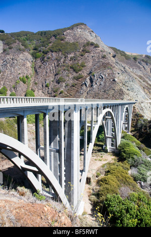 Bixby Creek-Bogen-Brücke, in der Nähe von Big Sur in Kalifornien, USA Stockfoto