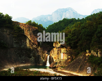 Yan Wei Wasserfall Yandang Berg, Yueqing, Wenzhou, Zhejiang Provinz, China Stockfoto