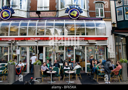 Coffeeshop Amsterdam Coffee Shop gemeinsame Haschisch Gras Canabis Marihuana Schmiere Marihuana Drogen cannabis Stockfoto