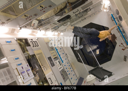 Die Internationale Raumstation ISS, ISS-Modul Columbus, Verkehrsmuseum, Verkehrshaus, Flugzeuge, Teenager, Luzern, Schweiz Stockfoto