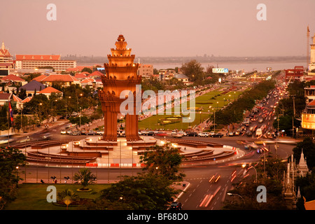 Die Unabhängigkeits-Denkmal in Phnom Penh, Hauptstadt von Kambodscha Stockfoto