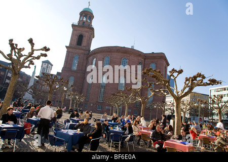 Cafe, Paulsplatz Ort, Paulskirche Kirche, Frankfurt am Main, Hessen, Deutschland Stockfoto