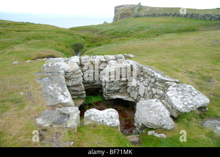 St. Gwenfaens Brunnen, Rhoscolyn, Anglesey, Nordwales Stockfoto