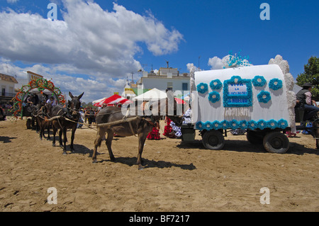 Pilger in El Rocio Village, Romer (Pilgerfahrt) nach El Rocio. Almonte, Provinz Huelva, Andalusien, Spanien Stockfoto