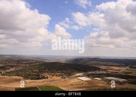 Israel, führte, einen Blick auf Haela Tal und Straße 38 von Tel Azekah Stockfoto