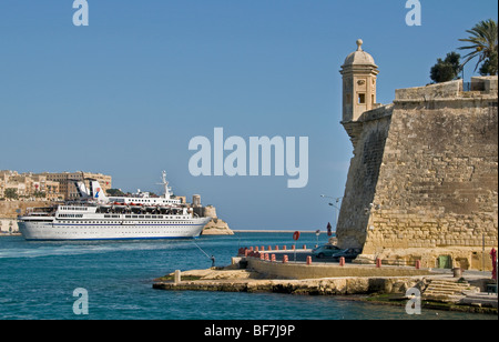 Senglea Punkt Turm Uhr Auge Ohr Malta drei Städte gegenüber befestigte Stadt Valletta Stockfoto