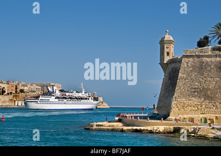 Senglea Punkt Turm Uhr Auge Ohr Malta drei Städte gegenüber befestigte Stadt Valletta Stockfoto