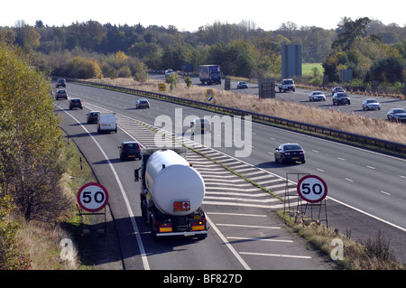 Slip Road Beitritt M40 Autobahn an der Ausfahrt 15, Warwickshire, England, UK Stockfoto