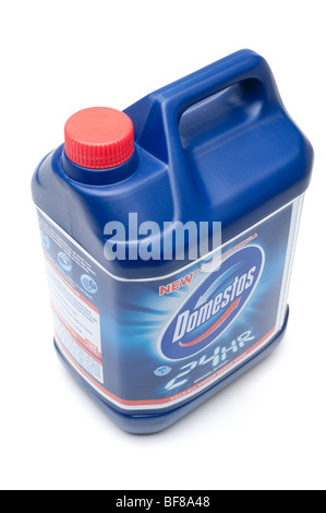 Kunststoff-fünf-Liter-Behälter Domestos Bleichmittel Stockfoto