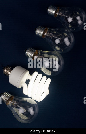 Kompakte Leuchtstofflampen Lampe Bungalow bis Stockfoto