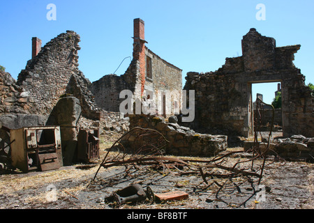 Erhaltene Ruinen von dem Dorf von Oradour-Sur-Glane, Frankreich Stockfoto