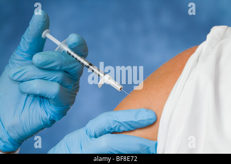 Vorbereitung auf die H1N1-Schweinegrippe-Schuss Stockfoto