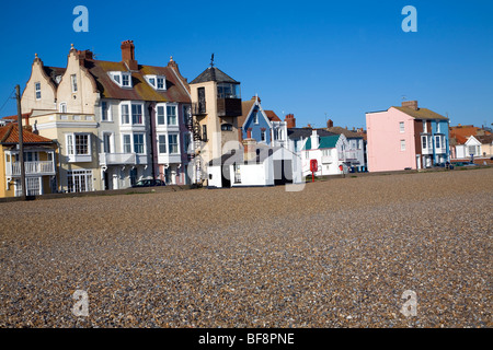 Direkt am Meer Gebäude Aldeburgh Suffolk England Stockfoto