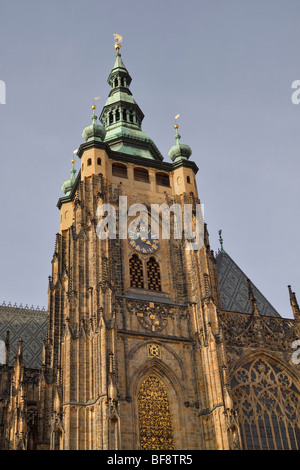 Turm der St.-Veits-Dom, Prag, Tschechische Republik Stockfoto