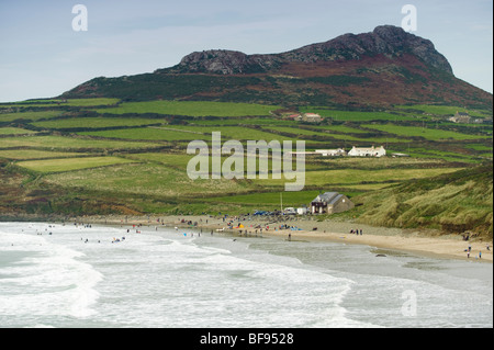 Whitesands Bay und Carn Llidi Berg, Pembrokeshire-Coast-Nationalpark, Oktober Nachmittag West Wales UK Stockfoto