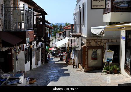 Einkaufsstraße im Zentrum von Kalkan Stockfoto