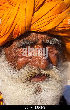 Rajput Greis im Camel-Mela in Pushkar in Rajasthan Indien Stockfoto