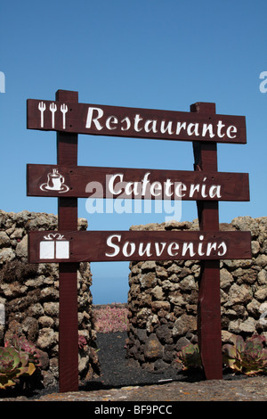 Restaurant-Schild am Mirador De La Pena auf El Hierro in der Kanarischen Inseln-Spanien Stockfoto