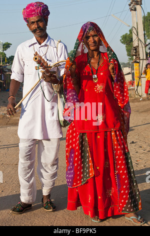 Musiker auf dem Kamel Messe in Pushkar in Rajasthan Indien Stockfoto