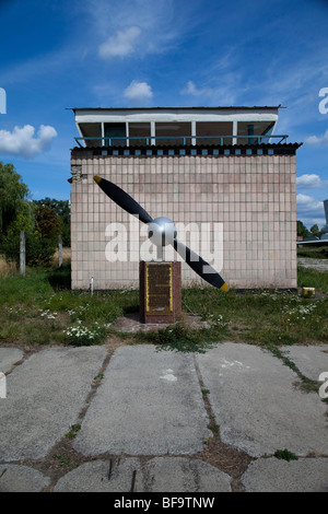 Ein Propeller-Denkmal wird in der ukrainischen Luftfahrtmuseum in Kiew Zhulyany gesehen. Stockfoto