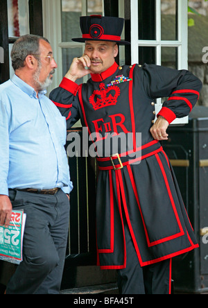 Yeoman Warder, Tower of London, England, Großbritannien Stockfoto