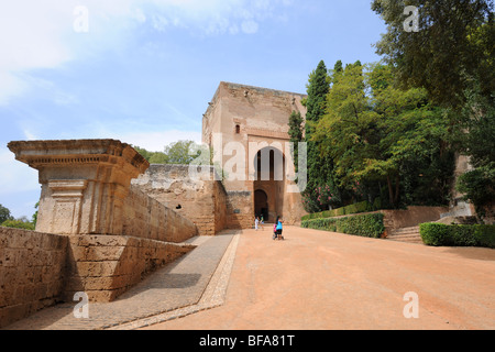 Puerta De La Justicia (Gerechtigkeit Tor), Eintritt in die Zitadelle, der Alhambra, Granada, Andalusien, Spanien Stockfoto