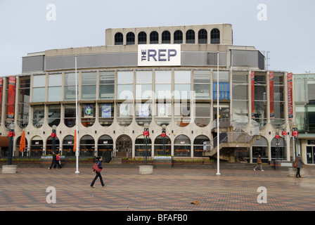 Die Rep (oder Birmingham Repertory Theatre) in Centenary Square, Birmingham, West Midlands, England, UK Stockfoto