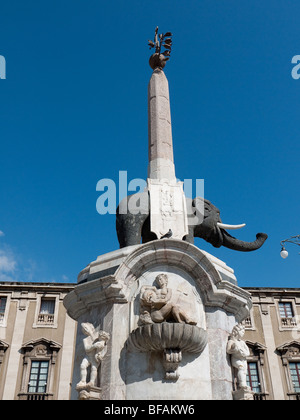 Piazza Duomo und Elefantenbrunnen, Catania, Sizilien Stockfoto