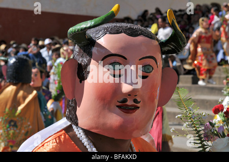 Peruanische Folklore Tanz "Los Diablos" in Cajabamba Stockfoto