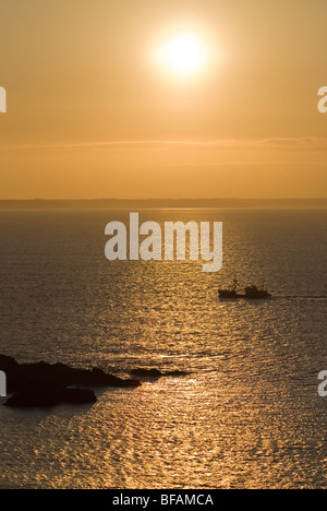 Sonnenaufgang über St. Clements Isle Mousehole Cornwall Stockfoto