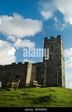 Turm von St. Michael de Rupe Kirche auf Brentor, Devon UK Stockfoto